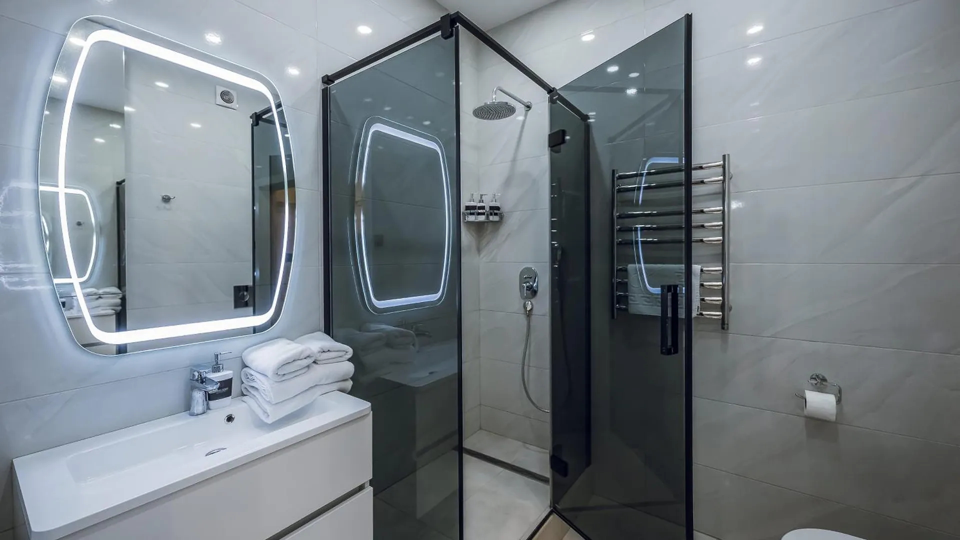 Petrovdom Apartments 8-59 In Rc Tetris Hall, Dilova Street 1-2 Kiev 0*,