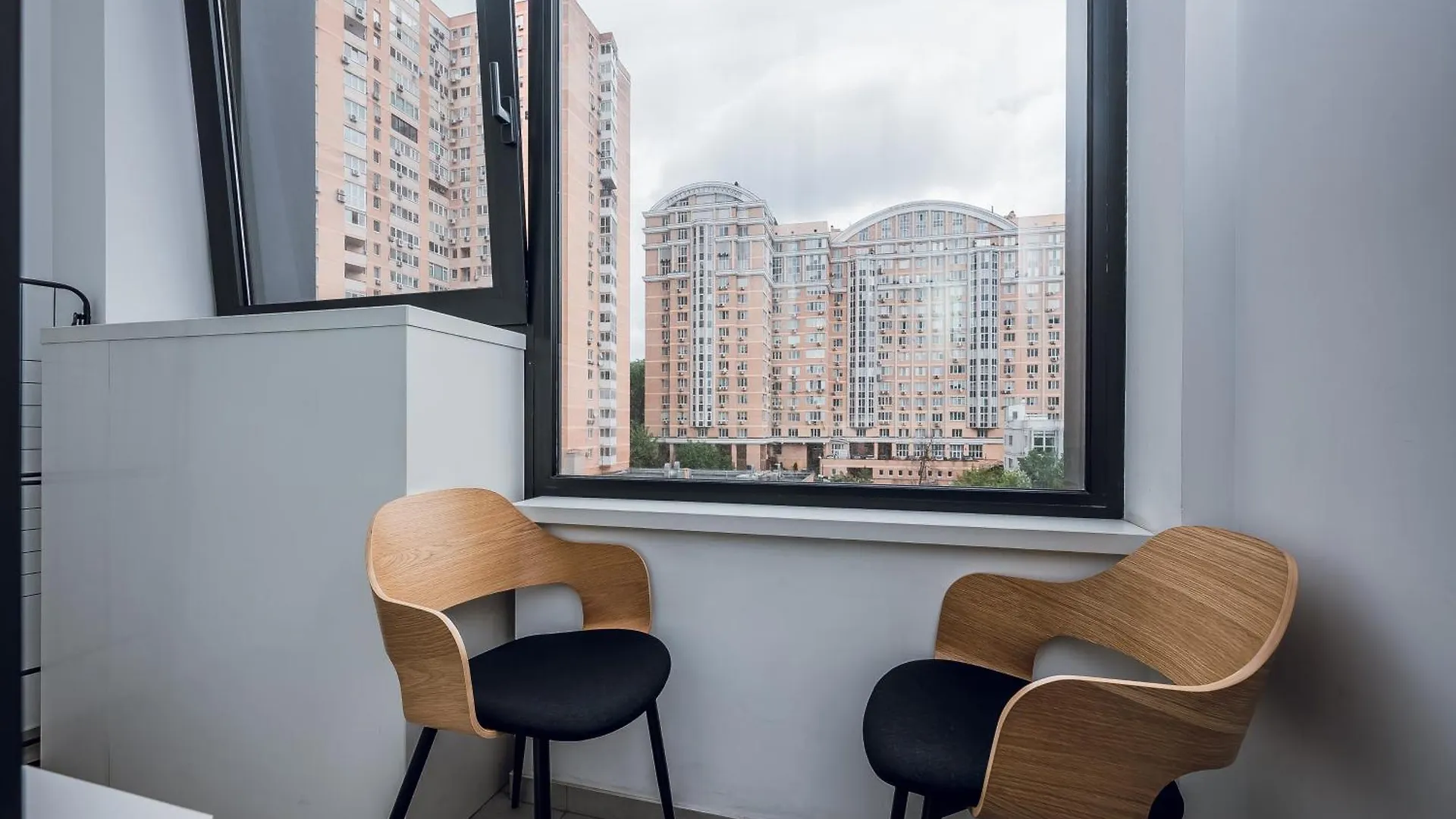Petrovdom Apartments 8-59 In Rc Tetris Hall, Dilova Street 1-2 Kiev